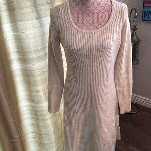 Tommy Hilfiger winter white sweater dress in perfect condition size large